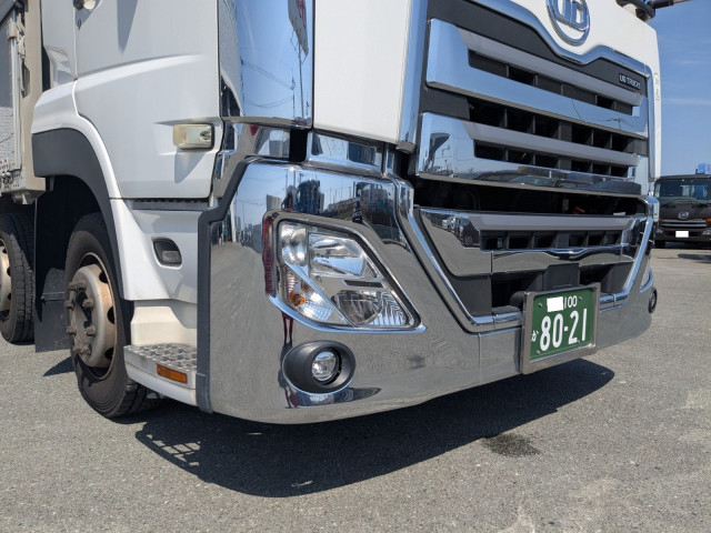 UDトラックス（日産） クオン 大型 ウィング 2PG-CG5CA(105386) 26枚目