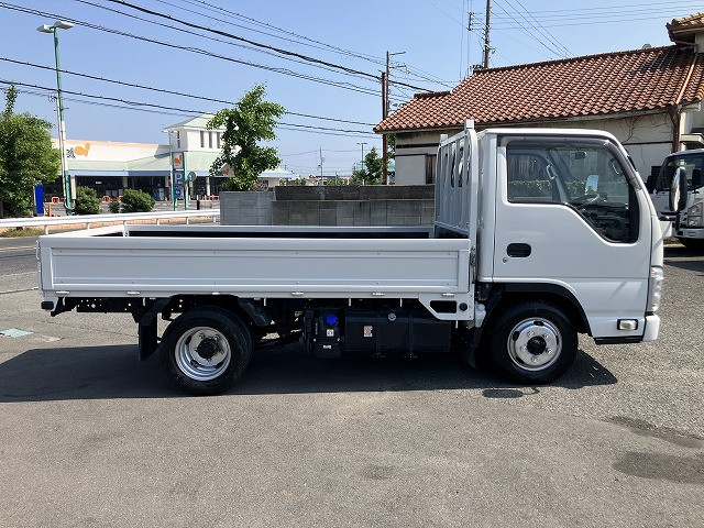 Isuzu elf Small Flat body 2RG-NJR88A(105388) 5枚目