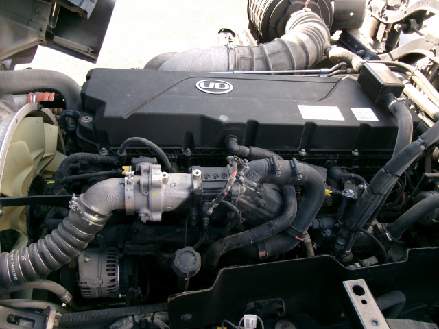 UDトラックス（日産） クオン 大型 冷蔵冷凍バン 2PG-CX5BA(105426) 42枚目