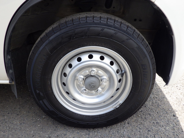 トヨタ タウンエース 小型 平ボディ DBF-S402U(105439) 28枚目