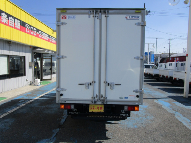 トヨタ ダイナ 小型 バン TPG-XZC605(105465) 4枚目