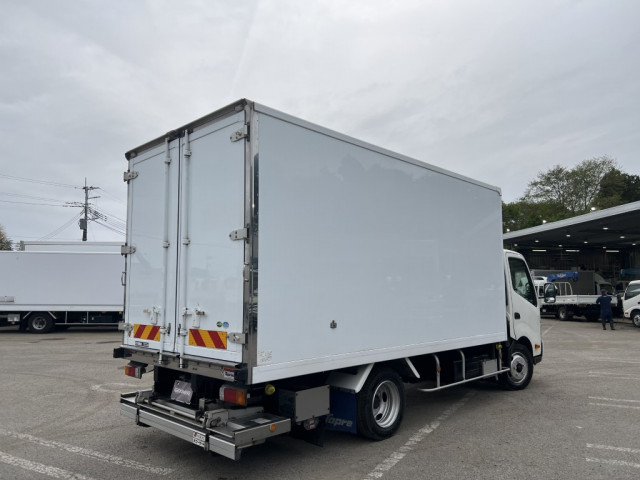 トヨタ トヨエース 小型 冷蔵冷凍バン TKG-XZU710(105470) 3枚目