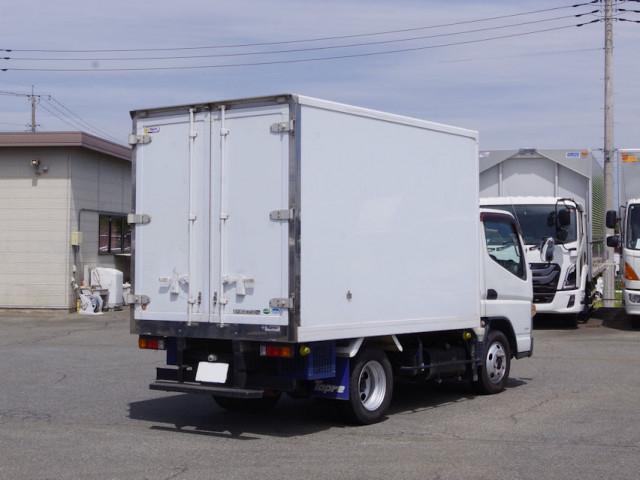 Mitsubishi Fuso canter Small Freezer box_body TPG-FBA50(105471) 4枚目