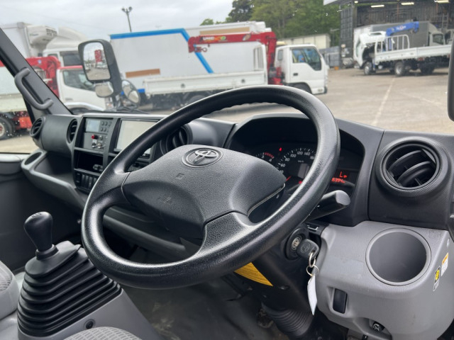 トヨタ トヨエース 小型 冷蔵冷凍バン TKG-XZU710(105470) 30枚目