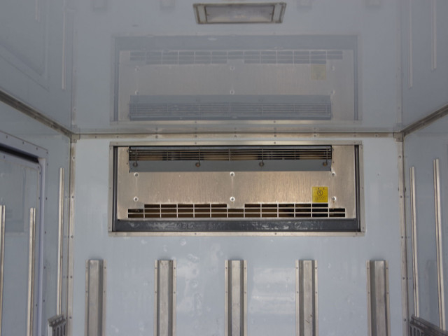 Mitsubishi Fuso canter Small Freezer box_body TPG-FBA50(105471) 12枚目