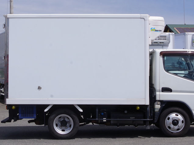 Mitsubishi Fuso canter Small Freezer box_body TPG-FBA50(105471) 20枚目