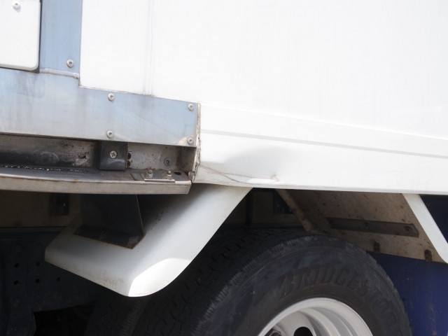 Mitsubishi Fuso canter Small Freezer box_body TPG-FBA50(105471) 24枚目