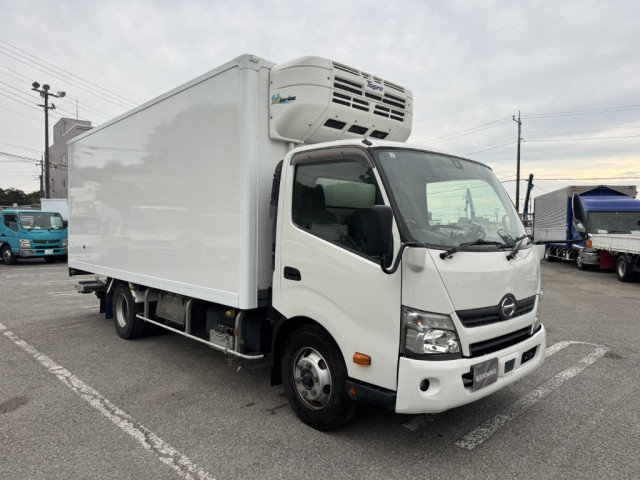 日野 デュトロ 小型 冷蔵冷凍バン TKG-XZU722M(105487) 2枚目