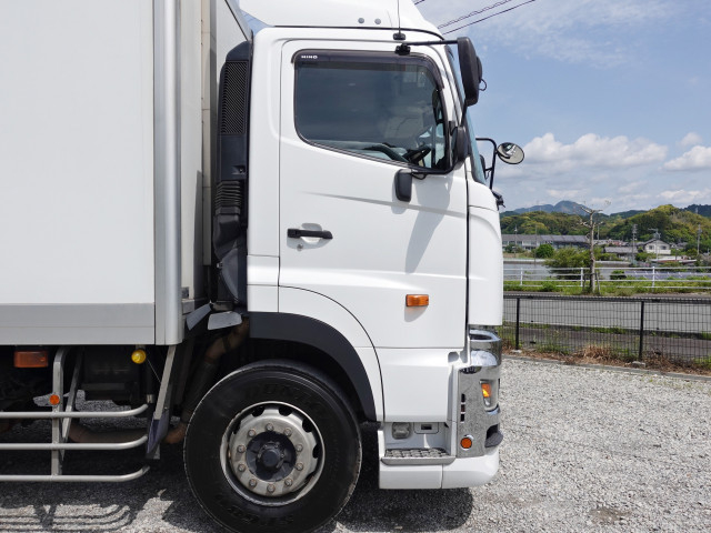 日野 プロフィア 大型 冷蔵冷凍バン 2DG-FR1AHG(105495) 8枚目