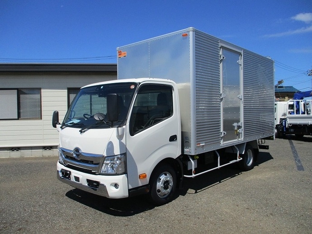 日野 デュトロ 小型 バン 2RG-XZU712M(35247) 1枚目