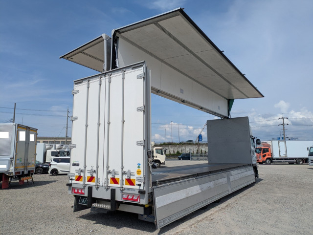 Isuzu giga Large Wing body 2PG-CYJ77C(105532) 36枚目