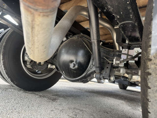 マツダ タイタン 小型 平ボディ（クレーン付） 2RG-LKR88R(105533) 28枚目