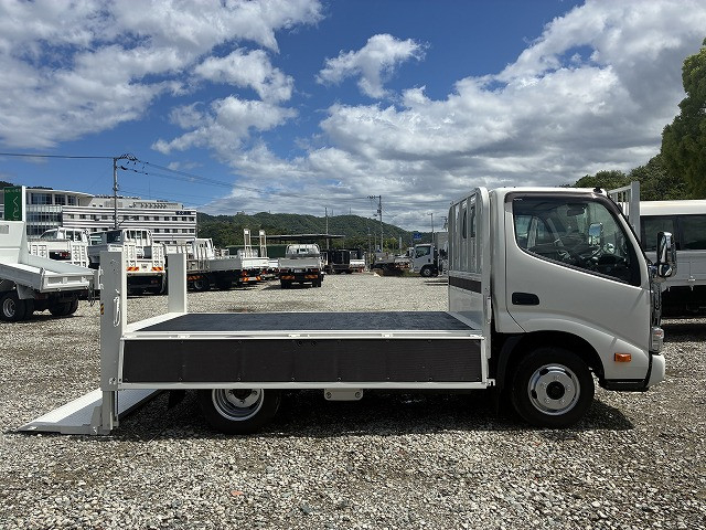 トヨタ ダイナ 小型 平ボディ 2RG-XZC605(105536) 12枚目