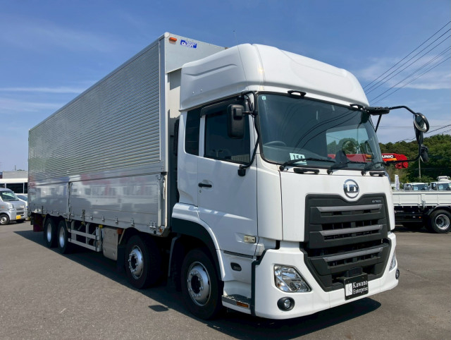 UDトラックス（日産） クオン 大型 ウィング 2PG-CG5CA(105538) 4枚目