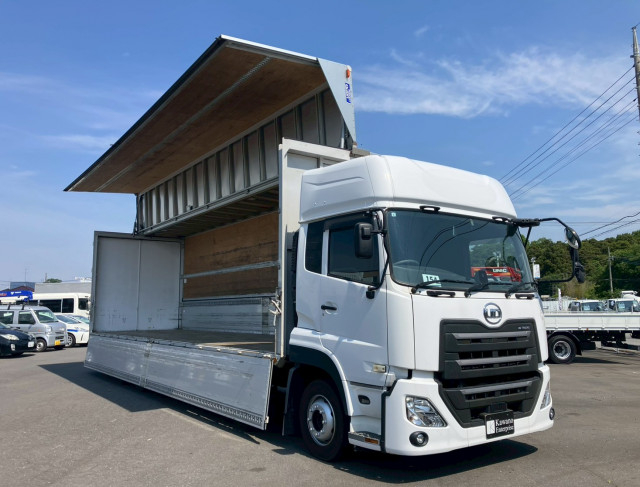 UDトラックス（日産） クオン 大型 ウィング 2PG-CG5CA(105538) 5枚目