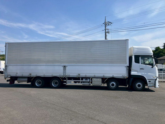 UDトラックス（日産） クオン 大型 ウィング 2PG-CG5CA(105538) 6枚目