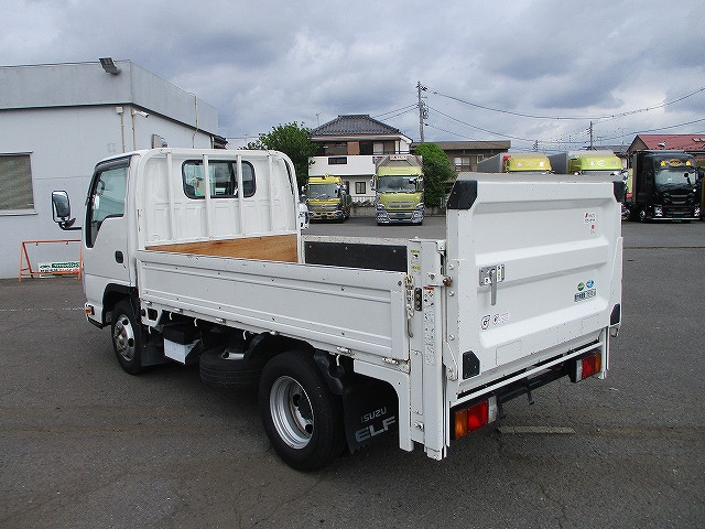 いすゞ エルフ 小型 平ボディ 2RG-NHR88A(105541) 3枚目