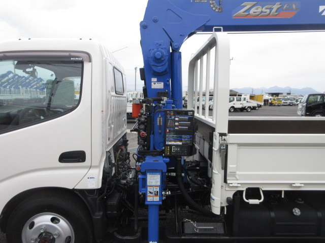 日野 デュトロ 小型 平ボディ（クレーン付） 2DG-XZU695M(105573) 34枚目