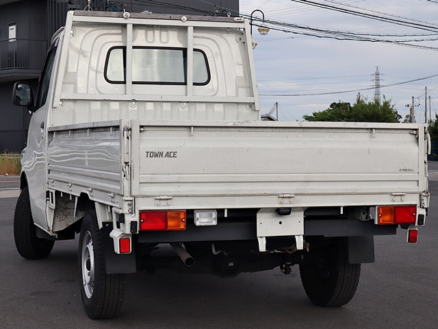 トヨタ タウンエース 小型 平ボディ 5BF-S403U(105584) 2枚目