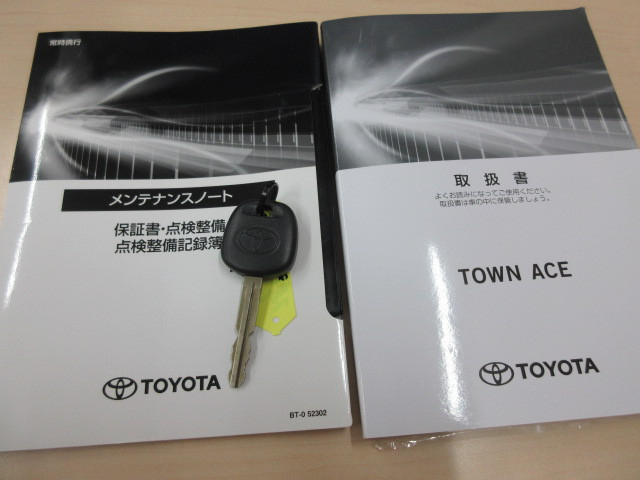 トヨタ タウンエース 小型 平ボディ 5BF-S403U(105584) 5枚目