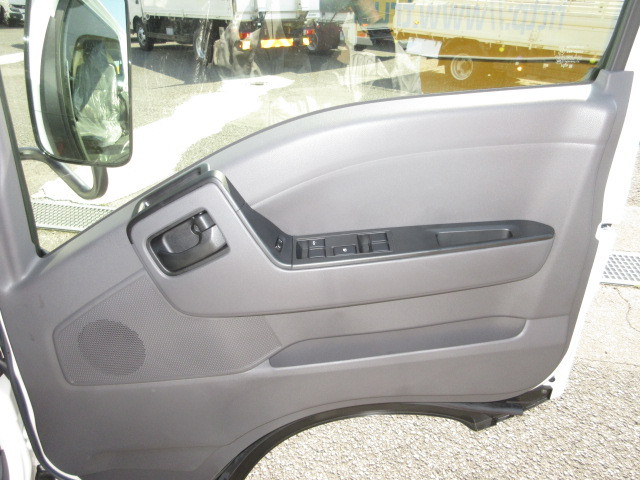 日産自動車 アトラス 小型 Wキャブ 3DF-AHR87AF(105600) 16枚目