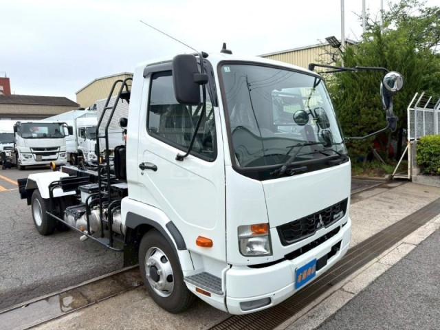 三菱ふそう ファイター 中型 コンテナ専用車 2KG-FK72F(105612) 2枚目