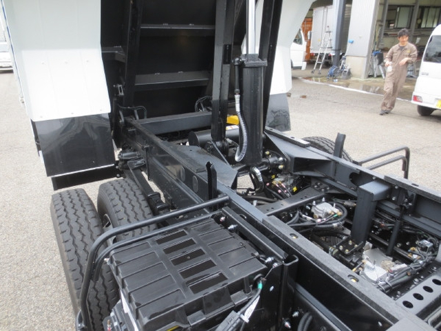 三菱ふそう ファイター 中型 土砂ダンプ 2KG-FK72F(105613) 13枚目