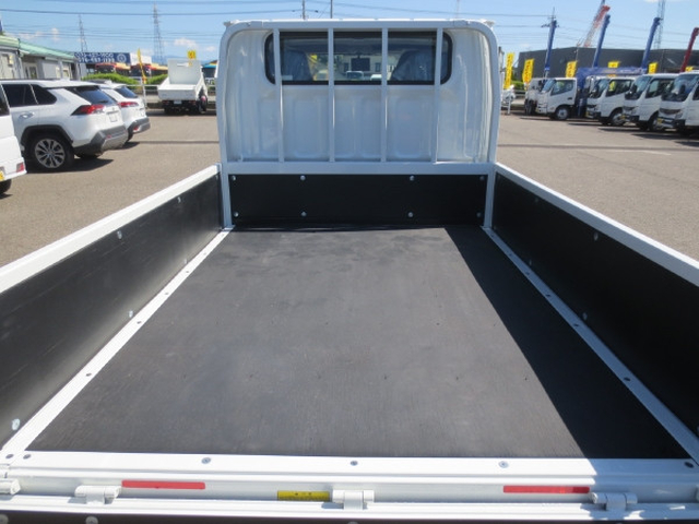 Mitsubishi Fuso canter Small Double cab 2RG-FBA20(105619) 10枚目