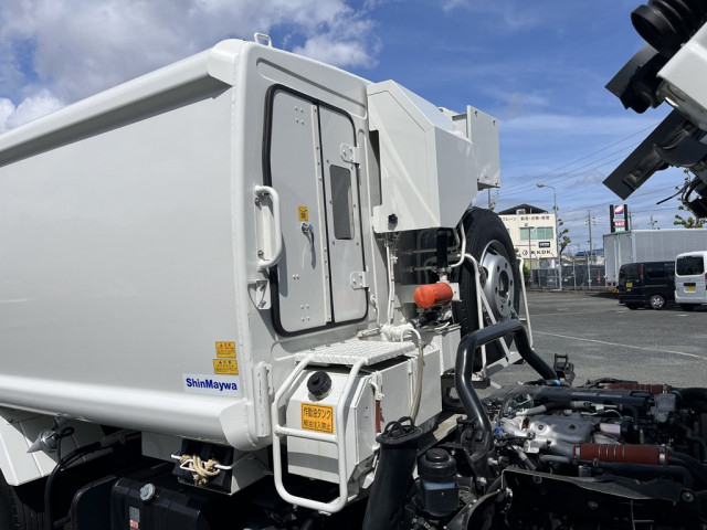 いすゞ エルフ 小型 塵芥車（プレス式） 2PG-NPR88AM(105621) 10枚目