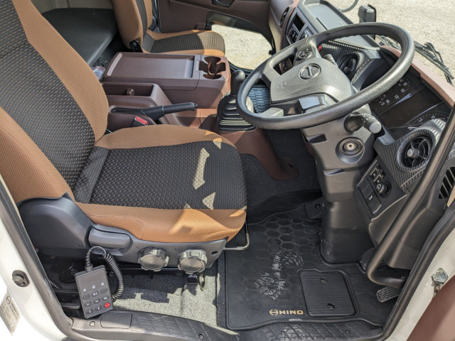 日野 レンジャー 中型 ウィング 2KG-FD2ABG(105632) 28枚目