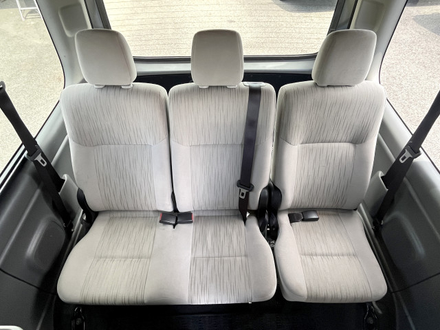 日産自動車 キャラバン 小型 バス CBA-KS4E26(105674) 11枚目