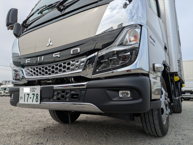 三菱ふそう キャンター 小型 バン 2RG-FBAV0(105692) 6枚目