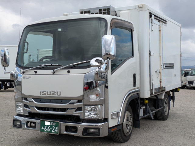 いすゞ エルフ 小型 冷蔵冷凍バン TPG-NLR85AN(105705) 1枚目