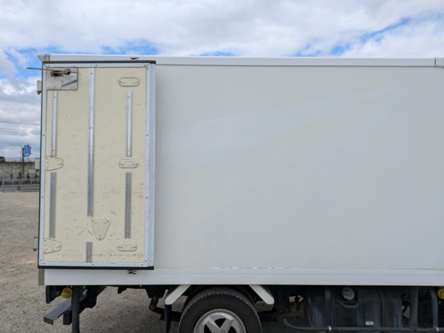 いすゞ エルフ 小型 冷蔵冷凍バン TPG-NLR85AN(105705) 39枚目