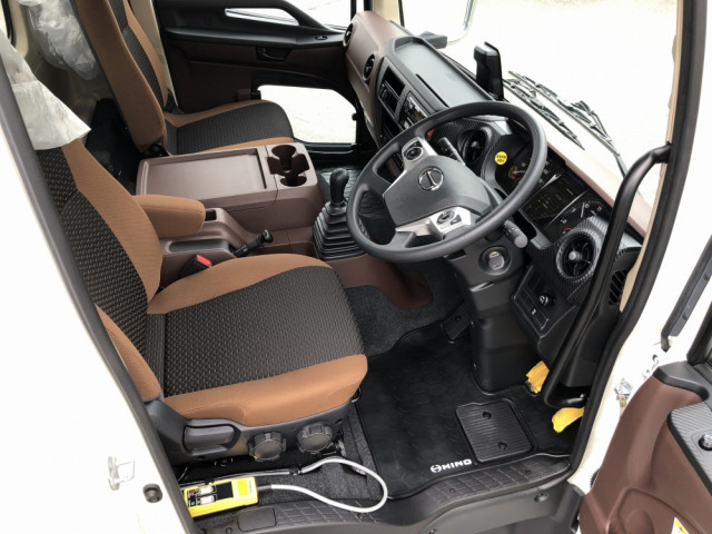 日野 レンジャー 増トン コンテナ専用車 2KG-FJ2ACA(105714) 4枚目
