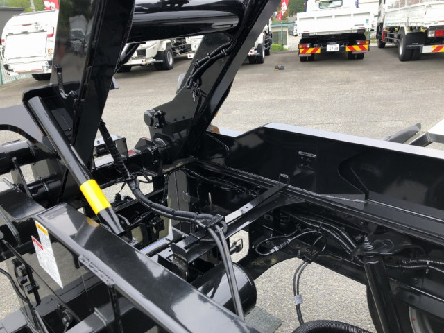 日野 レンジャー 増トン コンテナ専用車 2KG-FJ2ACA(105714) 16枚目