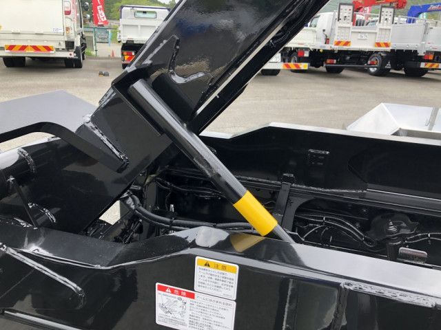日野 レンジャー 増トン コンテナ専用車 2KG-FJ2ACA(105714) 18枚目