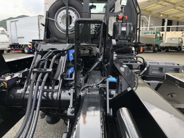 日野 レンジャー 増トン コンテナ専用車 2KG-FJ2ACA(105714) 20枚目