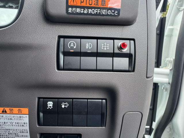 三菱ふそう キャンター 小型 平ボディ（クレーン付） 2RG-FEB80(105733) 38枚目