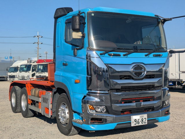 日野 プロフィア 大型 トラクタ 2DG-SS1EKHA(105734) 3枚目