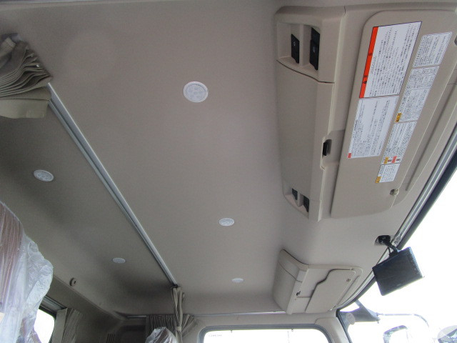 日野 レンジャー 中型 冷蔵冷凍バン 2KG-FD2ABG(105742) 21枚目