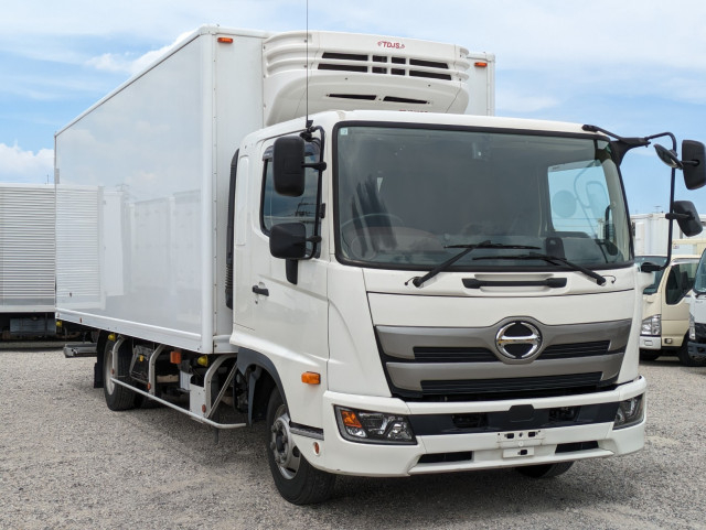 日野 レンジャー 中型 冷蔵冷凍バン 2KG-FD2ABG(105754) 3枚目