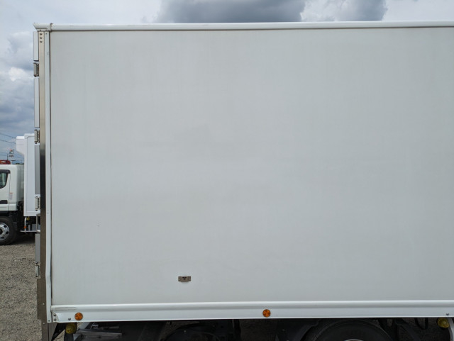 日野 レンジャー 中型 冷蔵冷凍バン 2KG-FD2ABG(105754) 34枚目
