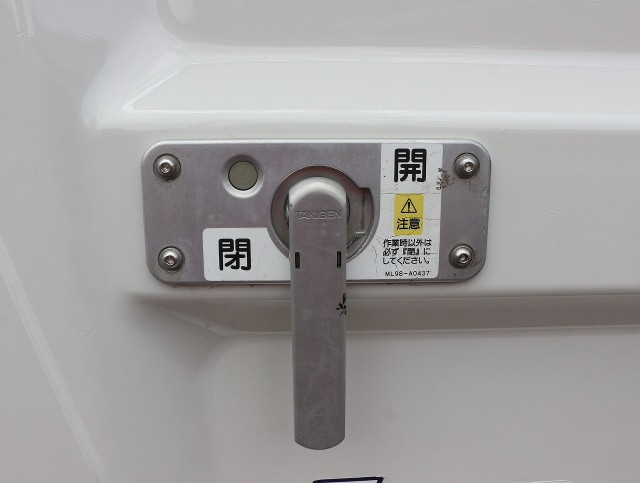 いすゞ エルフ 小型 平ボディ TRG-NJS85A(105766) 10枚目