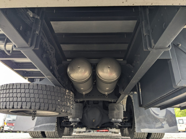 日野 プロフィア 大型 バン 2DG-FW1AJG(105768) 37枚目
