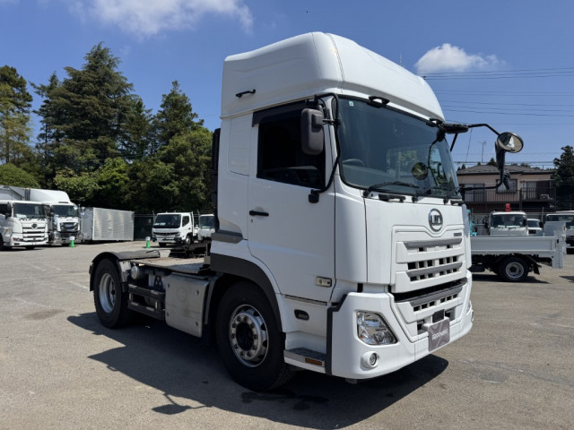 UDトラックス（日産） クオン 大型 トラクタ 2PG-GK5AAB(105785) 3枚目