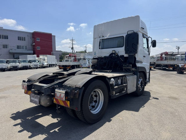 UDトラックス（日産） クオン 大型 トラクタ 2PG-GK5AAB(105785) 4枚目