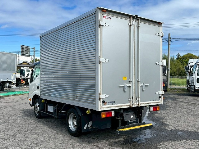 日野 デュトロ 小型 バン 2RG-XZC605M(105851) 9枚目