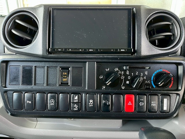 日野 デュトロ 小型 バン 2RG-XZC605M(105851) 29枚目