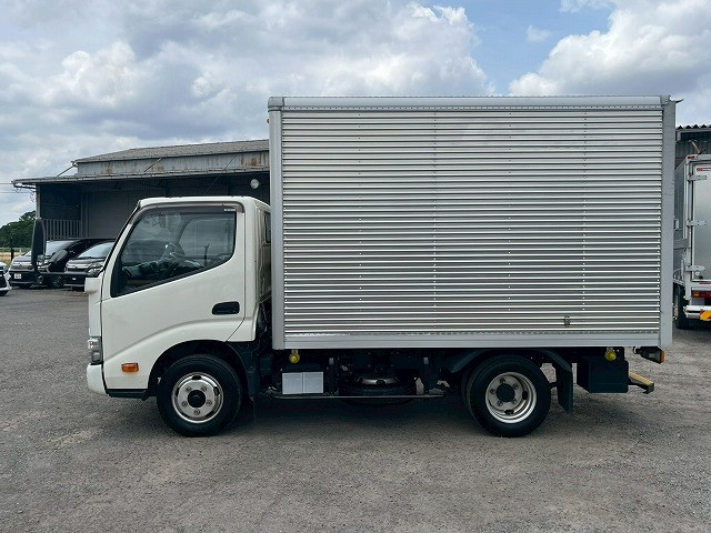 日野 デュトロ 小型 バン 2RG-XZC605M(105859) 9枚目